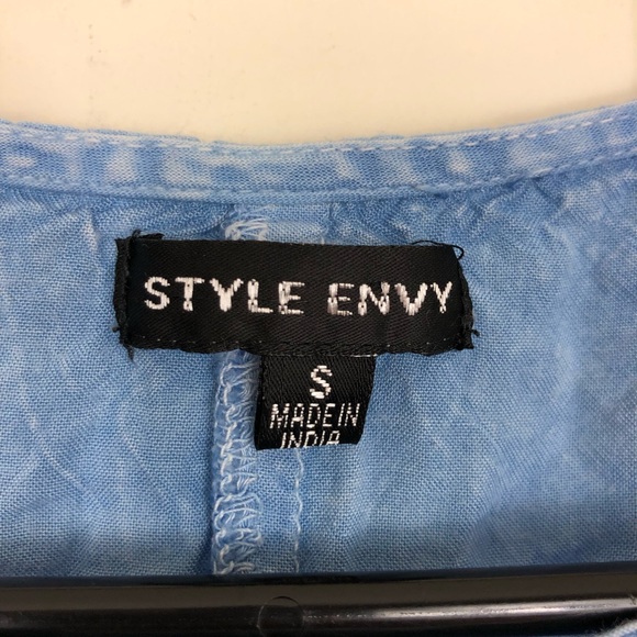 Style Envy Cropped Embroidered Blouse Sz S - Picture 6 of 9